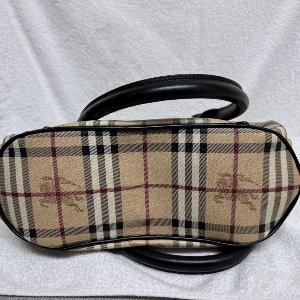 Burberry Beige Haymarket Check Coated Canvas bag - Picture 5 of 16